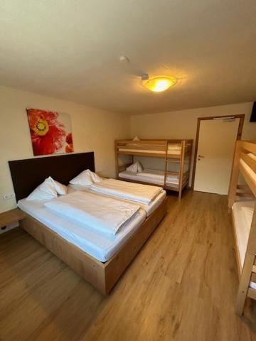 Alpenhostel "Das Besenhaus" Альтенмаркт  Экстерьер фото